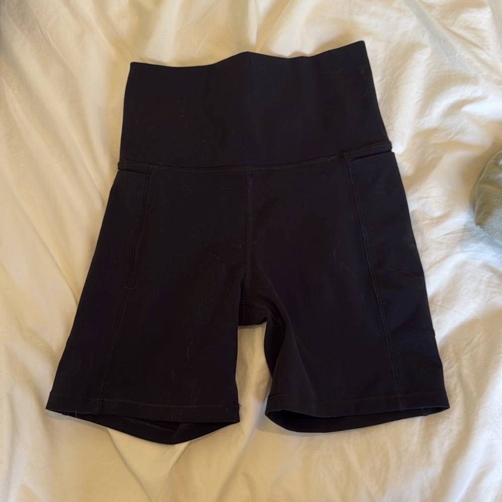 Vuori Pocket Biker Shorts